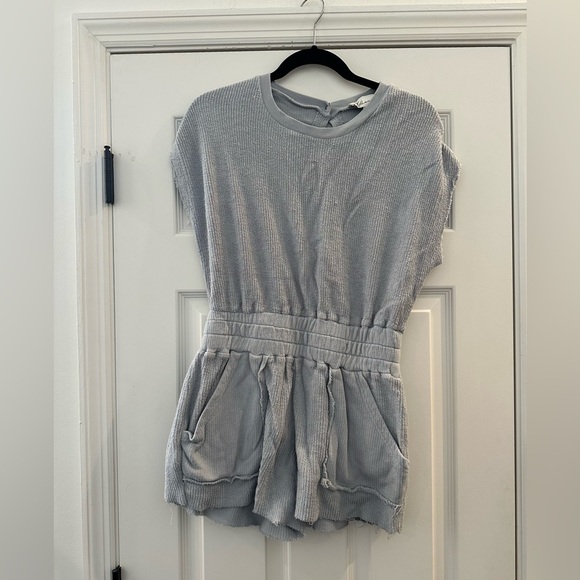 VINTAGE HAVANA Washed Texture Terry Shorts Romper In Light Grey Small - Picture 2 of 9